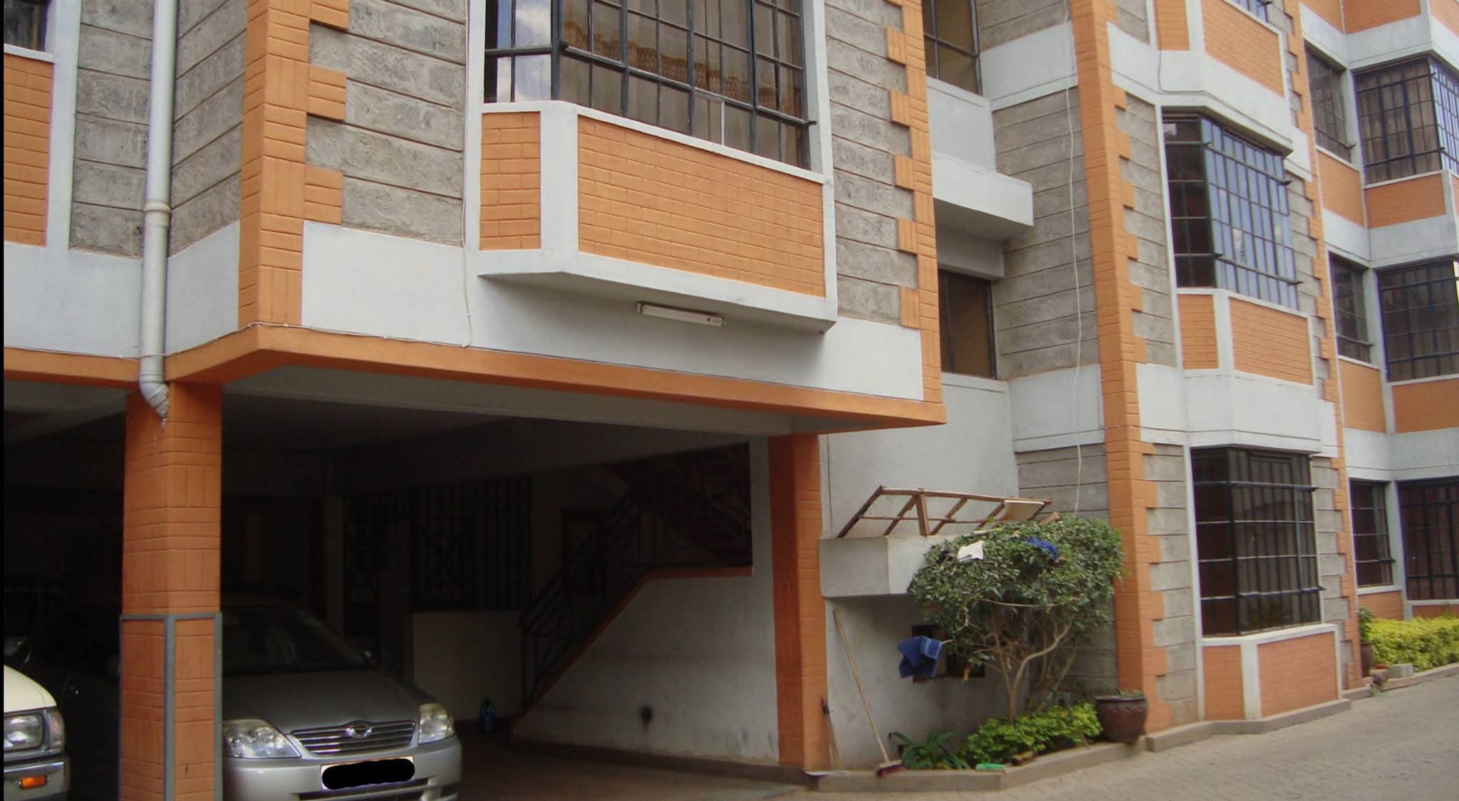 Border Park Apartments – City Park